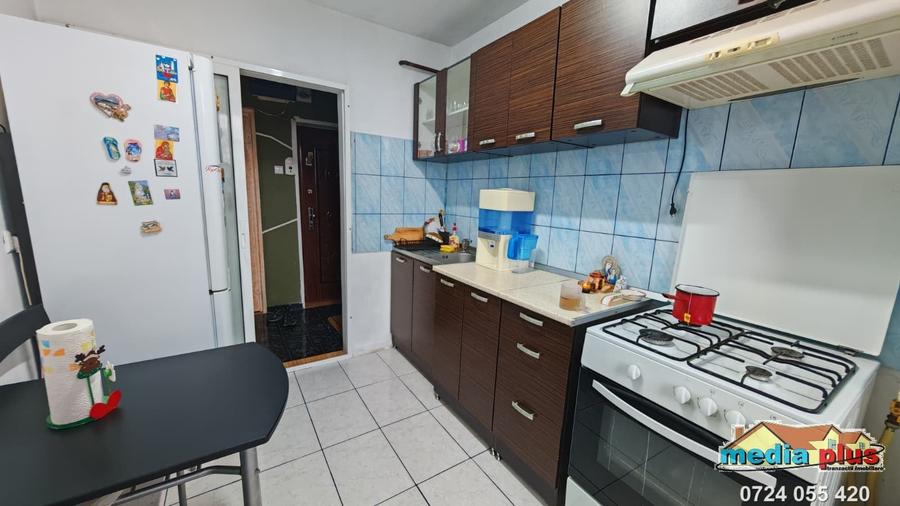 Apartament cu 2 camere semidecomandat în Micro 16