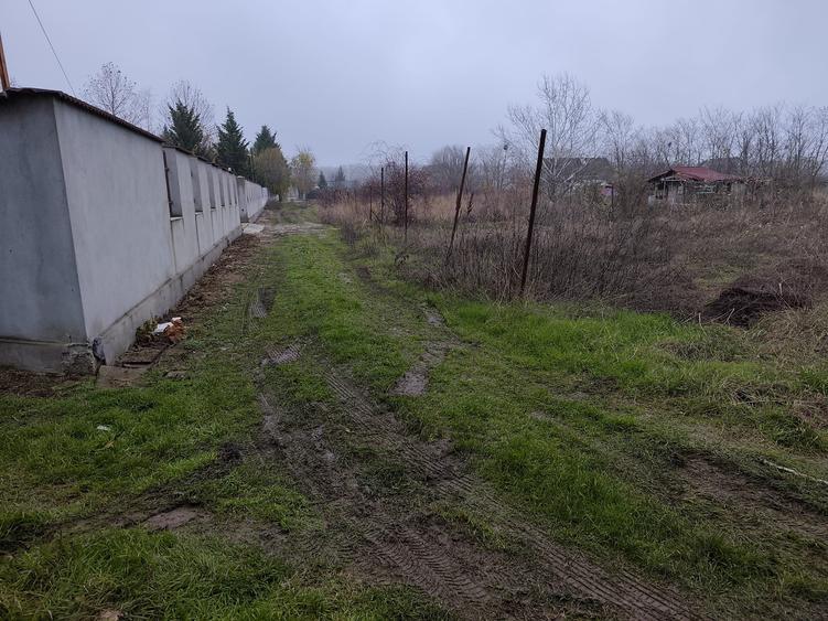 Teren Construcții intravilan de 650 mp, în Gulia