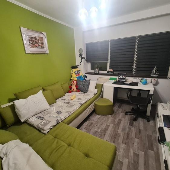 Apartament cu 4 camere decomandat în Cuza Vodă