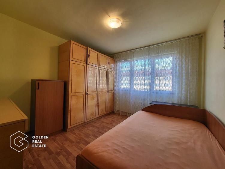 Apartament cu 3 camere semidecomandat în Central