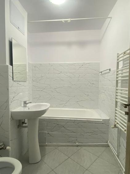 Apartament cu 2 camere semidecomandat, mobilat în Păcurari