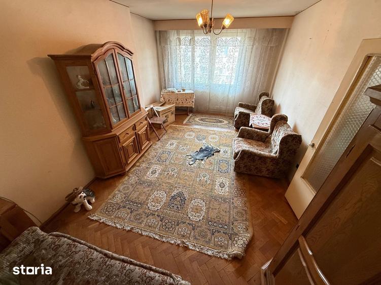 Apartament cu 3 camere decomandat în Gării