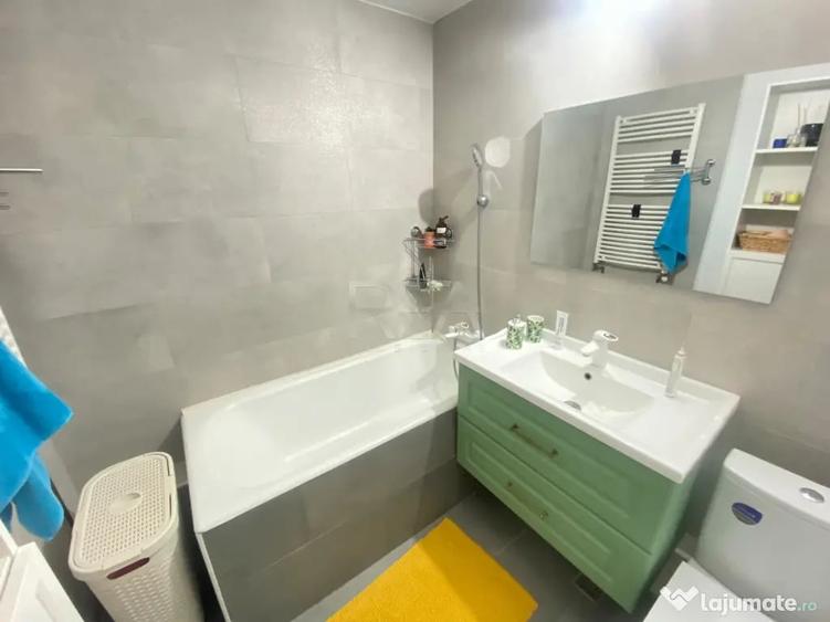 Apartament cu 3 camere decomandat în Rahova