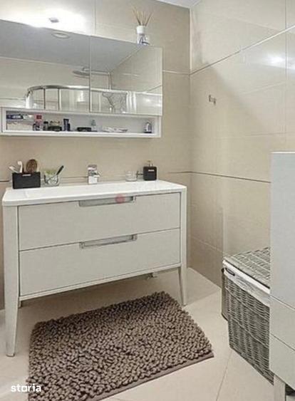 Apartament cu 4 camere în Central