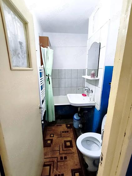 Apartament cu 3 camere semidecomandat în Zimbru