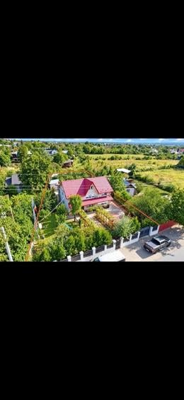 Casă cu 4 camere în Central