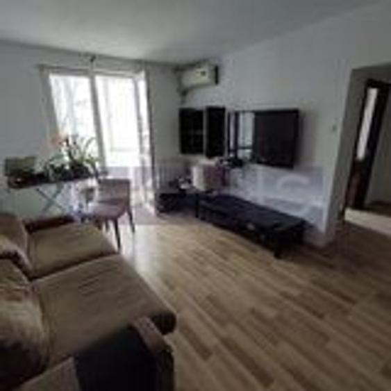 Apartament cu 2 camere, mobilat în Costin Georgian