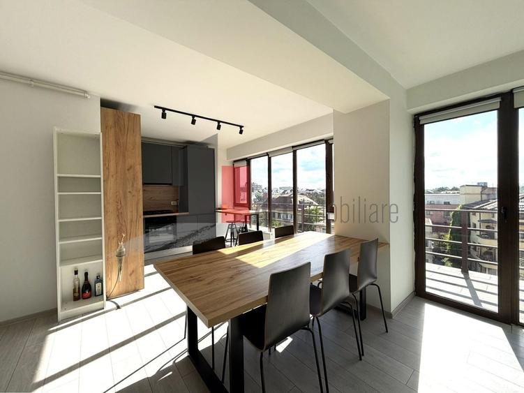 Apartament cu 3 camere decomandat, mobilat în Calea Călărașilor