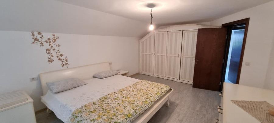 Casă cu 5 camere cu Teren 2040 Mp în Central