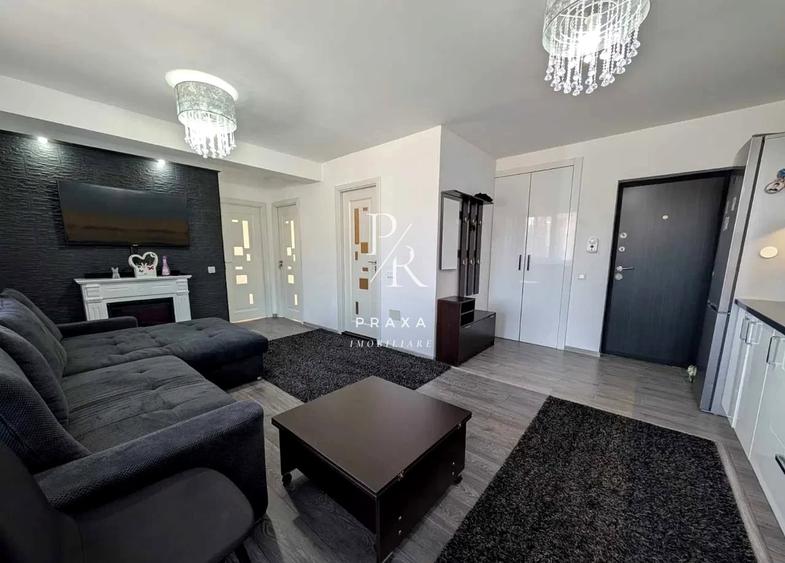 Apartament cu 3 camere semidecomandat, mobilat în Florești