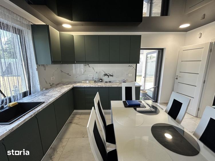 Casă cu 3 camere cu Teren 470 Mp în Central