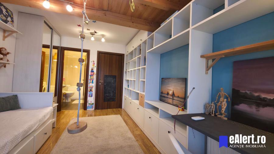 Apartament cu 3 camere decomandat în Dămăroaia