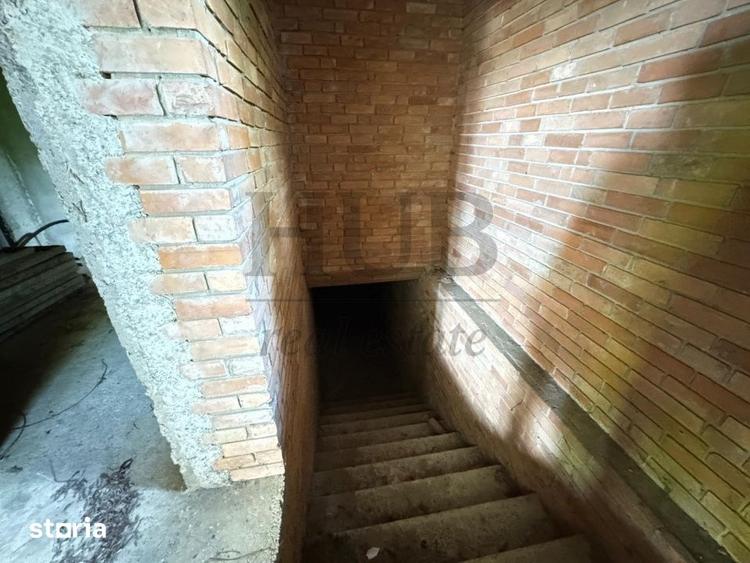 Casă cu 6 camere cu Canalizare în Sascut