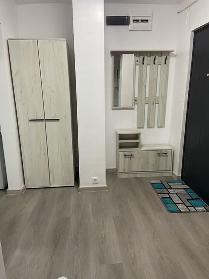 Apartament cu 2 camere decomandat în Micro 12