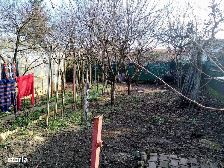 Casă cu 6 camere cu Teren 570 Mp în Ghirodei