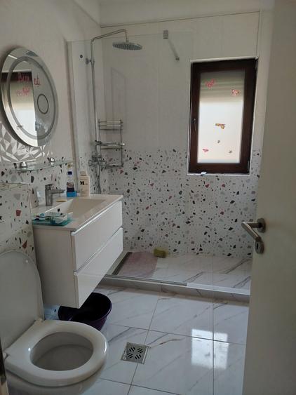 Apartament cu 2 camere decomandat, mobilat în Sânpetru