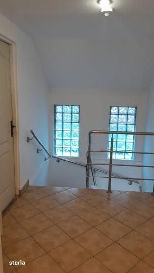 Casă cu 6 camere decomandat cu Teren 196 Mp în Copou