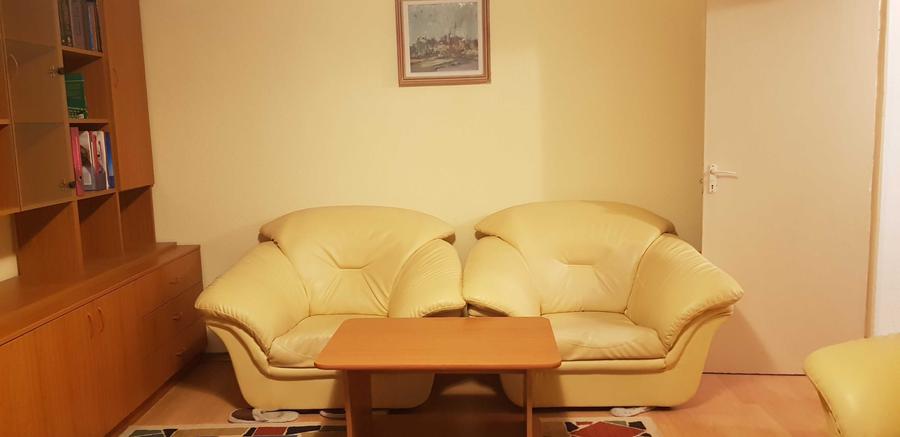 Apartament cu 3 camere decomandat în 1 Mai