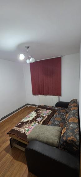 Apartament cu 2 camere semidecomandat în Micălaca