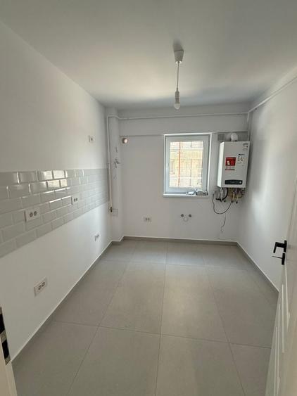 Apartament cu 2 camere decomandat în Galata