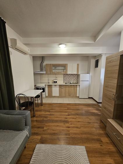 Apartament cu 2 camere semidecomandat în Crețuleasca