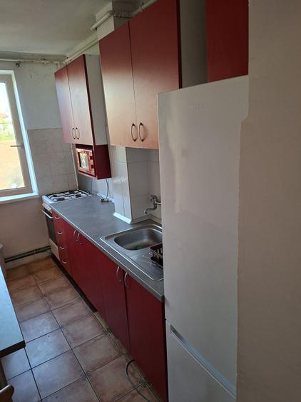 Apartament cu 2 camere semidecomandat în Căprioara