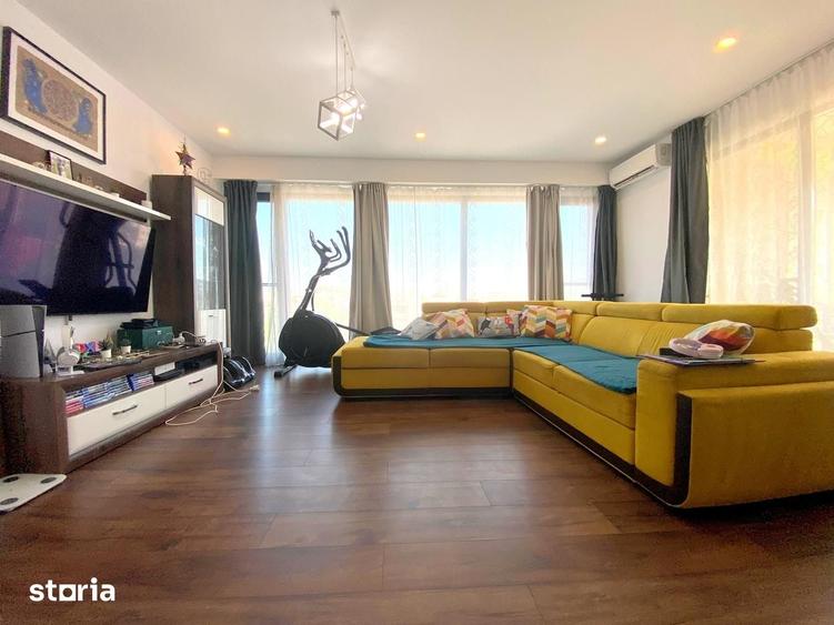 Apartament cu 3 camere decomandat în Gara de Nord