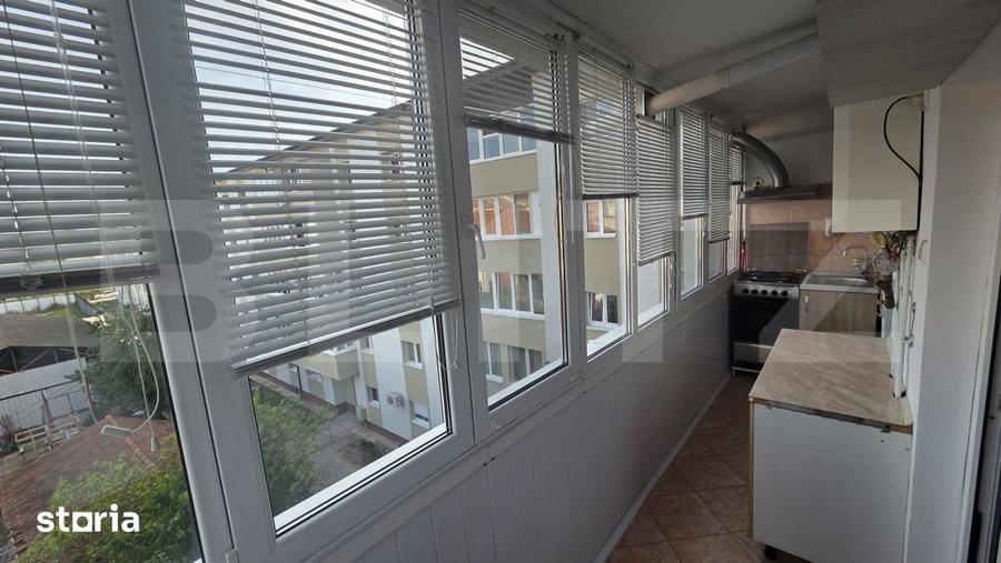 Apartament cu 2 camere decomandat în Industrială