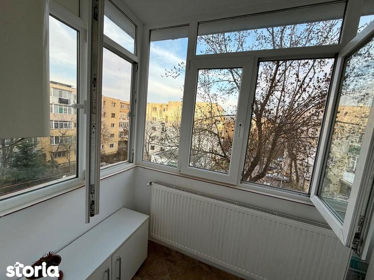 Apartament cu 3 camere decomandat, mobilat în Mircea cel Bătrân