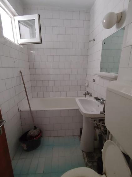 Apartament cu 3 camere circular în Drumul Taberei