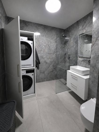Apartament cu 4 camere decomandat în Borhanci