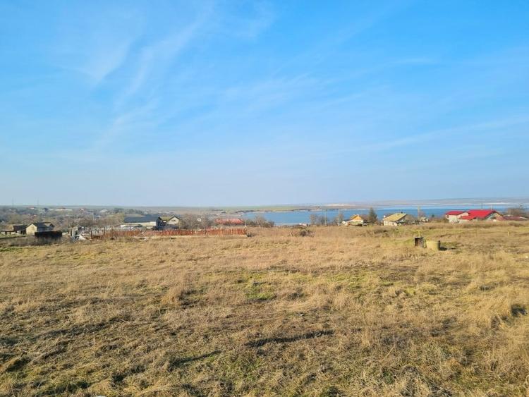 Teren Construcții intravilan de 7400 mp, în Sibioara