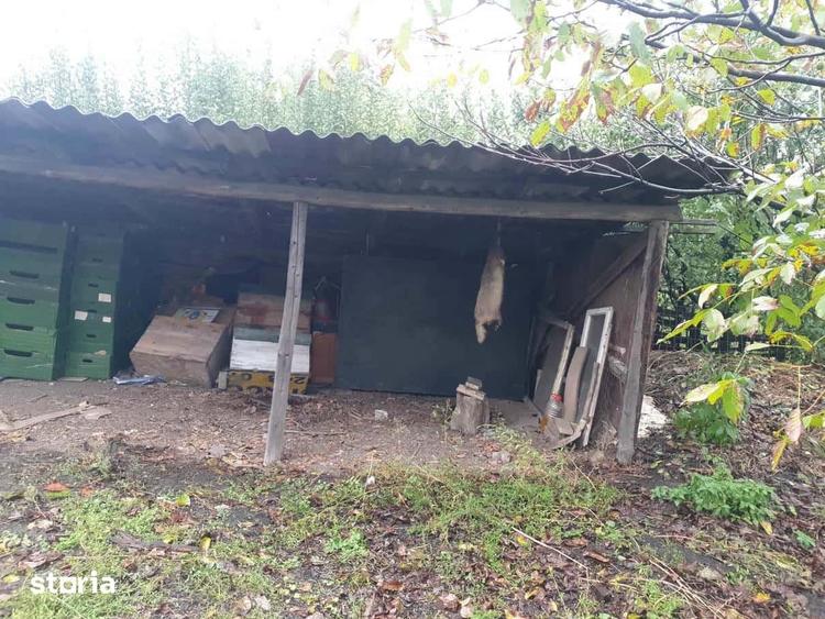 Casă cu Teren 1800 Mp în Vadu Moldovei