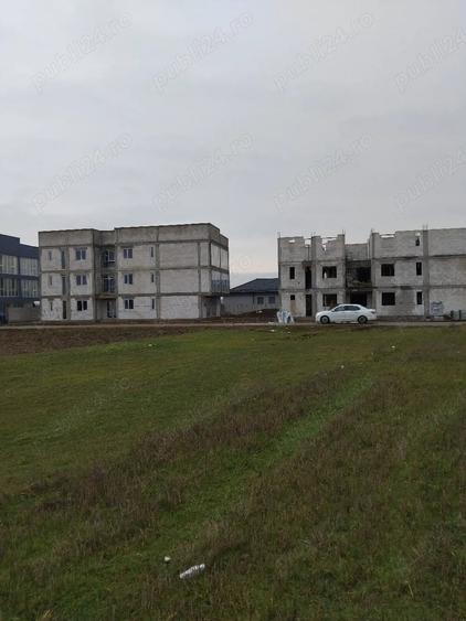 Teren de 2900 mp, în Ișalnița