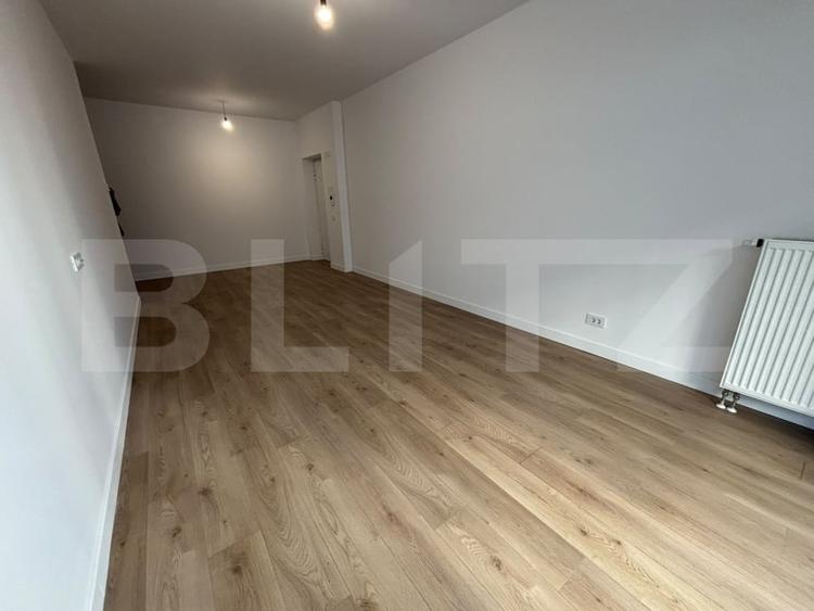 Apartament cu 2 camere decomandat în Baza 3