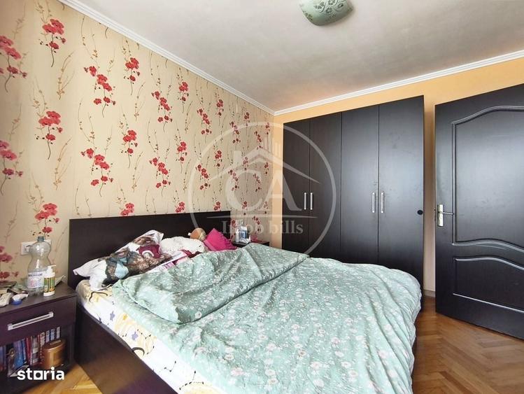 Apartament cu 4 camere decomandat în Decebal