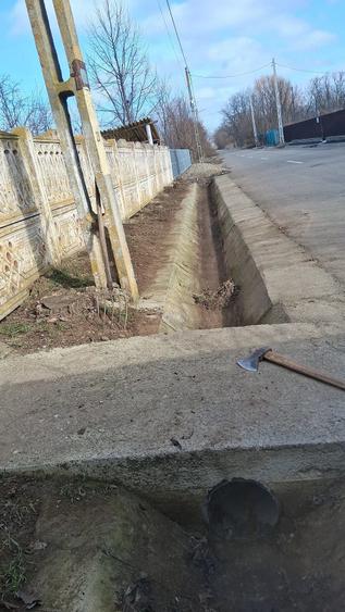 Casă cu 5 camere cu Teren 2200 Mp în Zăvoaia