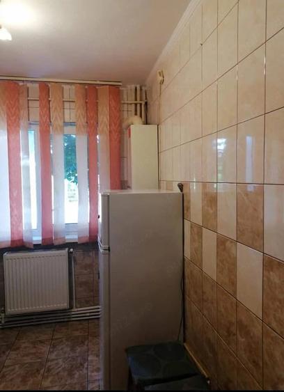 Garsonieră decomandată în Viziru 1