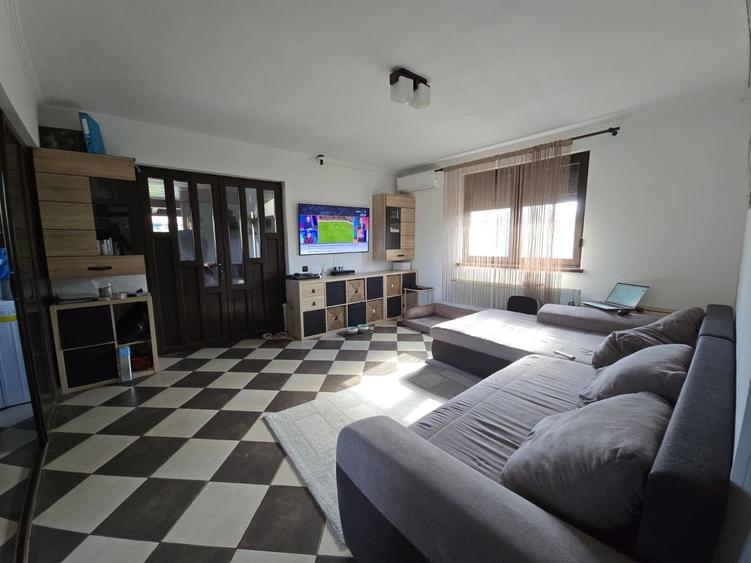 Casă individuală cu 5 camere cu Canalizare în Berceni