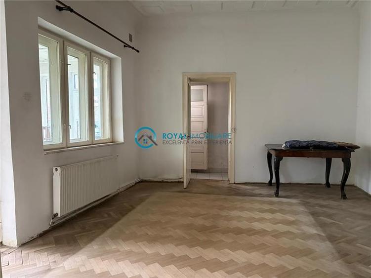 Casă individuală cu 5 camere cu Canalizare în Cantacuzino