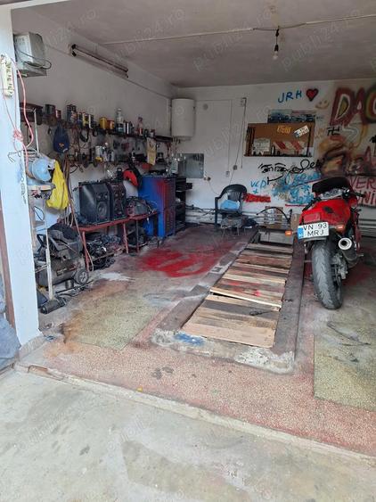 Vand vila in com Campineanca, la 600 m de Focsani. - 1