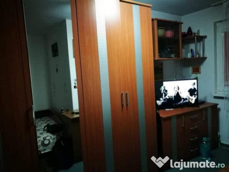 Proprietar. La METROU Costin Georgian, Garsoniera Etaj 2/4 - 8