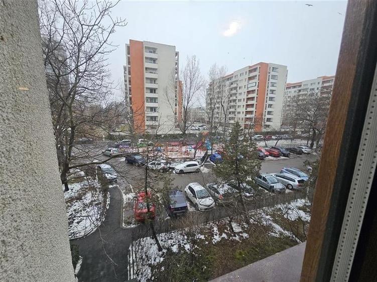 Apartament 3 camere de vanzare - etaj 2 - aproape de metrou Dristor - 7