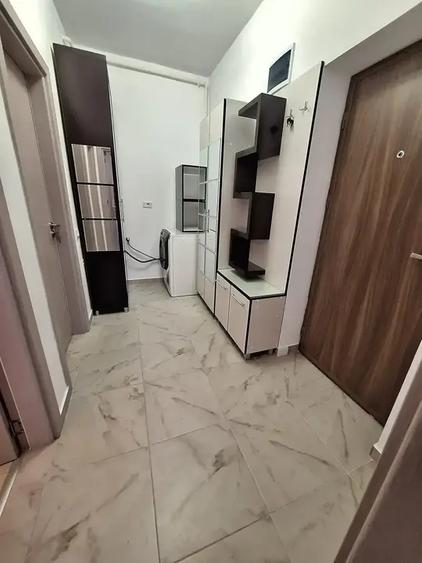 Studio luminos cu terasă mare| parcare – mutare imediată - 1