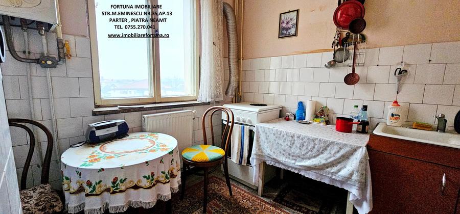 Apartament 4 camere semidecomandat, cu boxa, Bd.Traian- zona BCR - 9