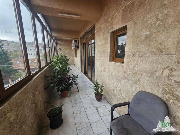 Vila spatioasa 670mp utili in zona Gorjului-Uverturii - 11