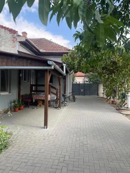 Vand casa , str.Teiului , utilata si mobilata ^ la cheie ^ - 4