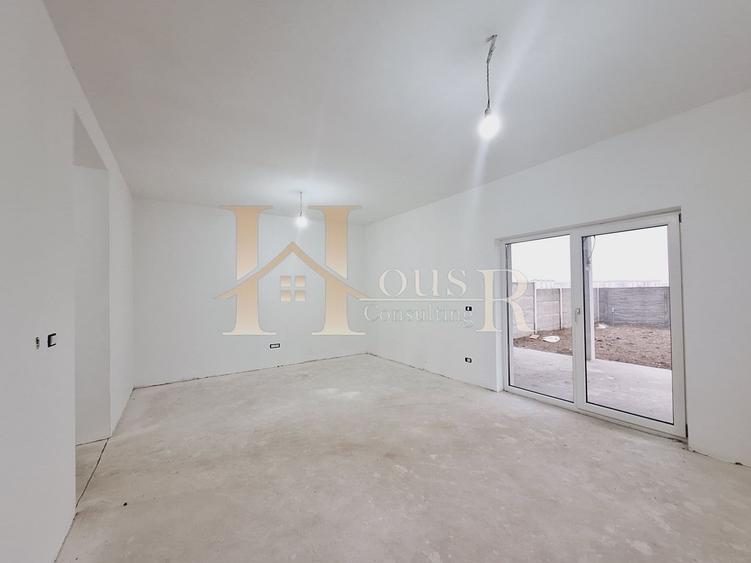 Giroc, aproape de ESO. Cu dormitor la parter. 3 bai. - 1