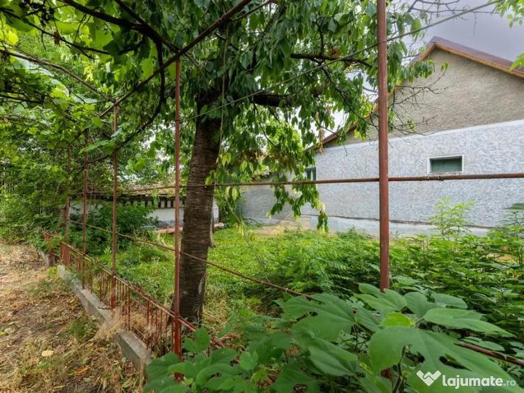 Casa cu 3 camere de vanzare, renovata la gri, teren 21... - 1