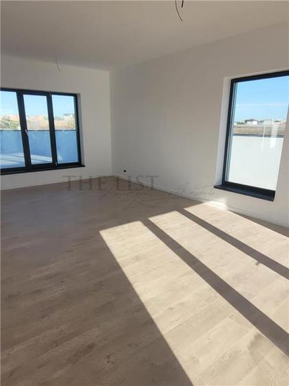 De Vanzare | Vila cu 5 camere | Tunari - 9